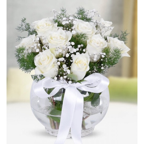 Akvaryumda 9 Beyaz Gül