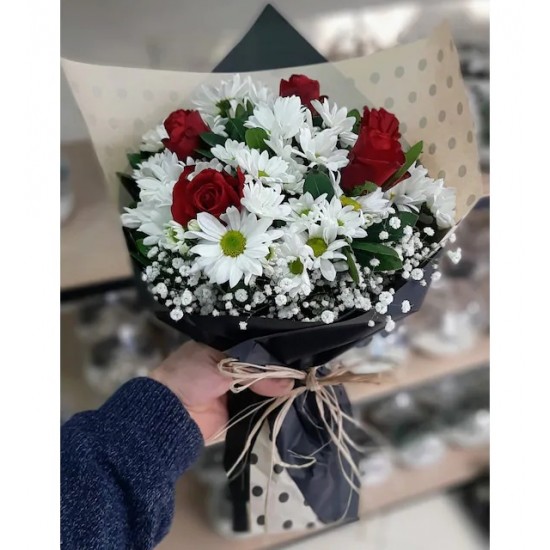 Papatya ve Güller Buketi