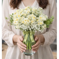 Vazoda Mis Kokulu Nergis 