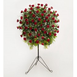 Kırmızı Güllerden Hazırlanmış Ferforje Aranjmanı