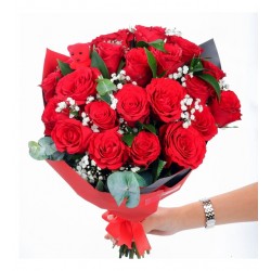 Ayıcıklı Kırmızı Güllerden Buket Tasarımı